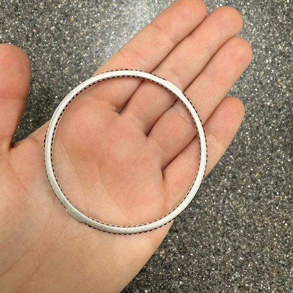 Lagos Caviar Icon Onyx Bangle - Picture 5 of 6